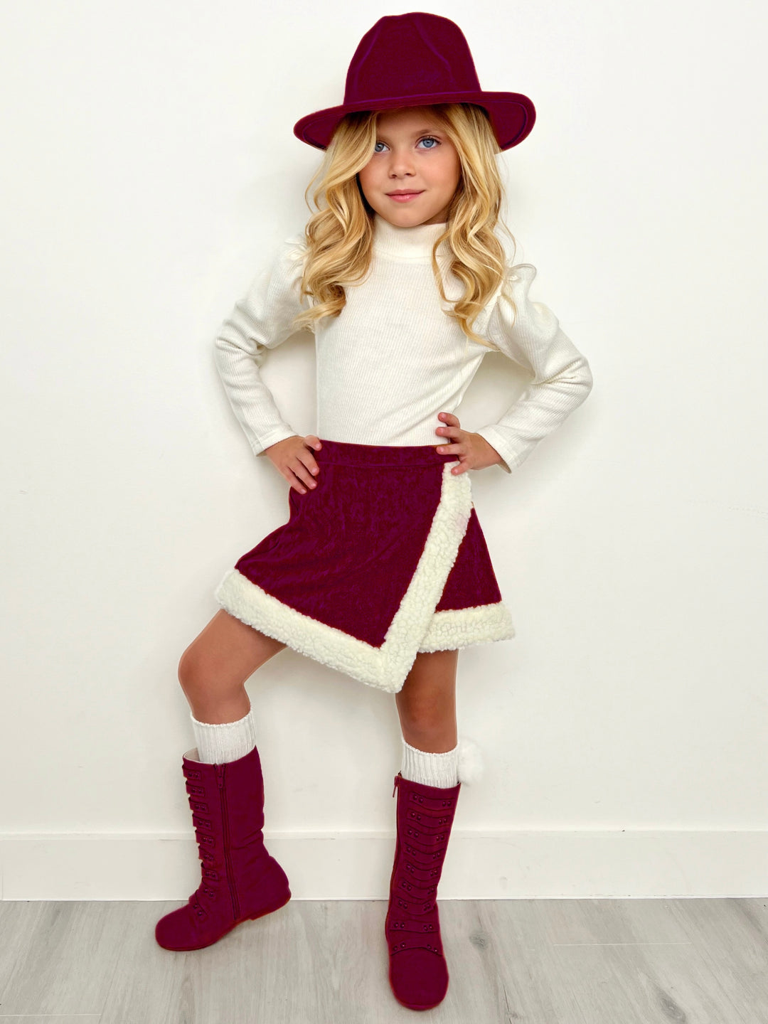 Ivory Ribbed Turtleneck Top and Berry Faux Suede Fur-Trimmed Skort Set