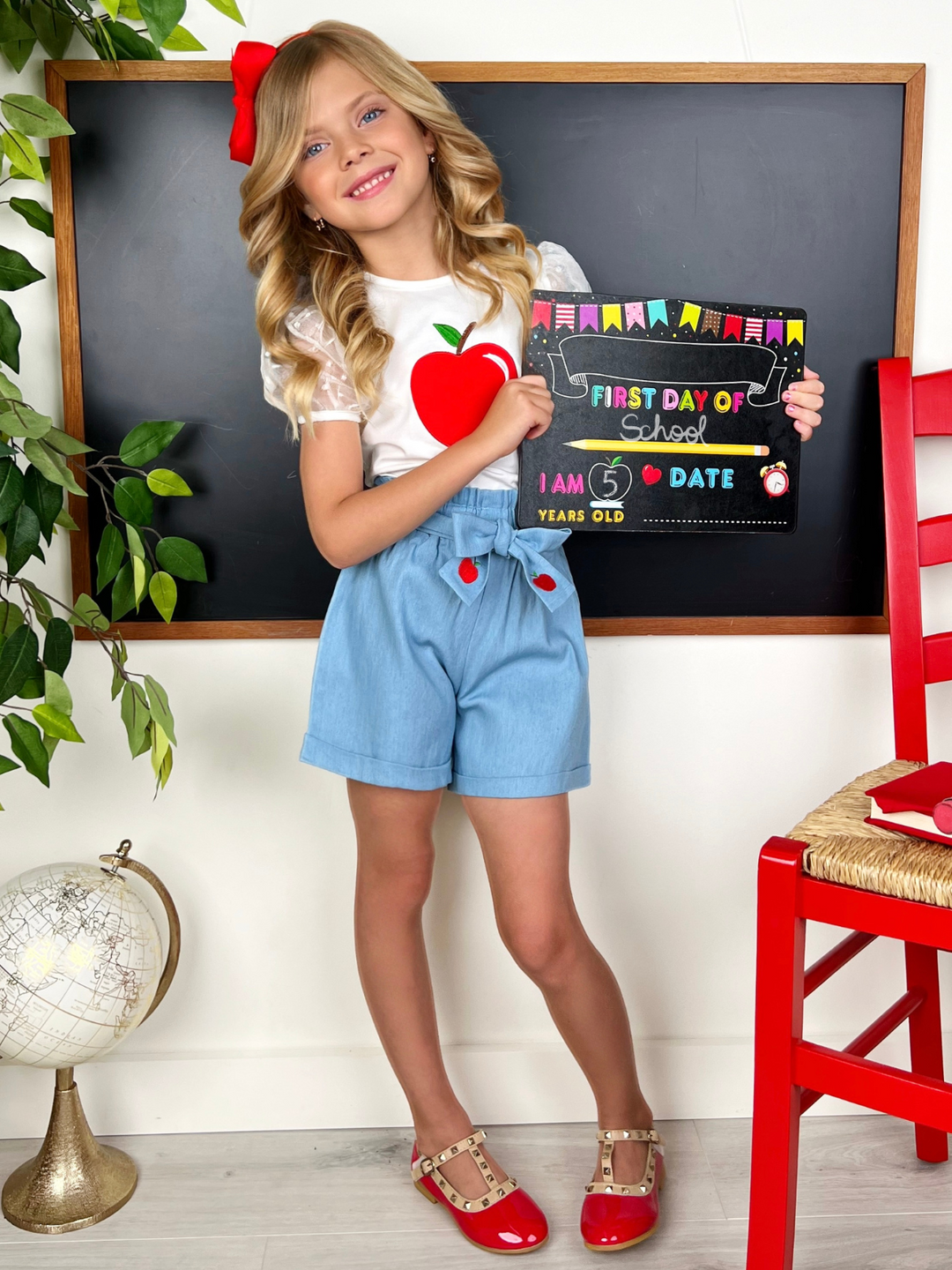 Best Apple Puff Sleeve Top & Embroidered Short Set