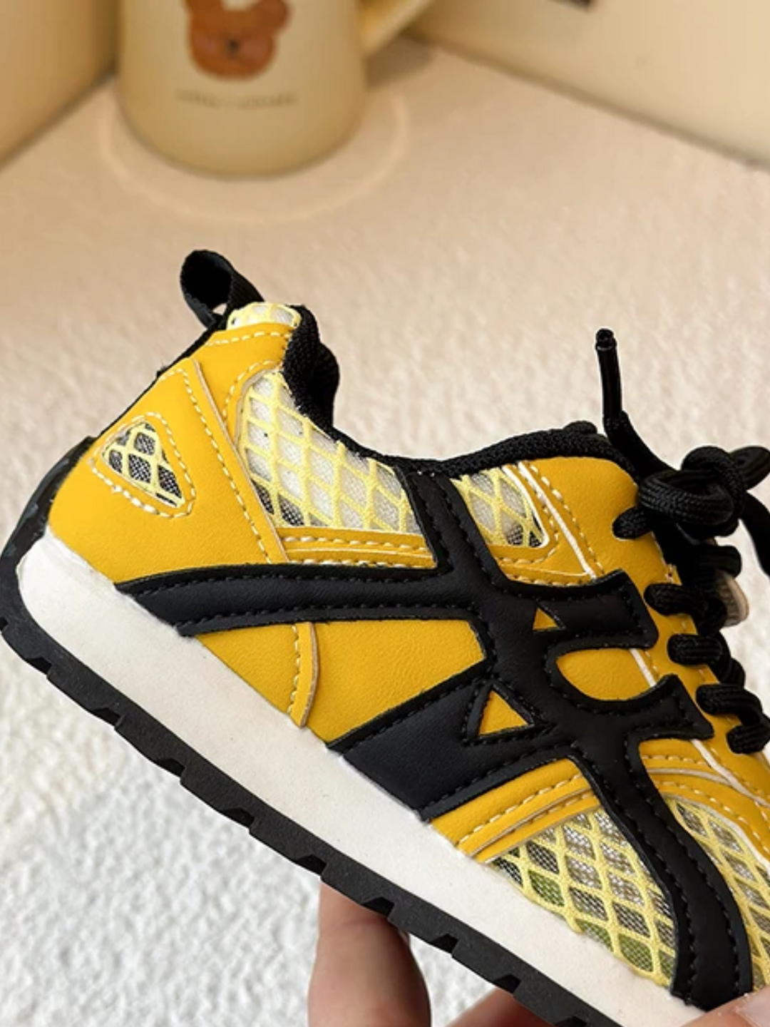 Cute Girls Mesh Grip Sneakers